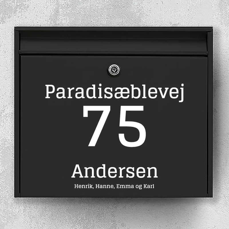 Mailbox sticker – centered street name, large house number & family name