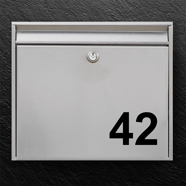 House number label for mailbox - modern design with clear number in the corner, self-adhesive and robust for outdoor use