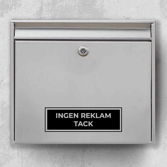 Mailbox sticker “No ads, please” – black rectangular badge on steel mailbox, weatherproof no-ads sticker